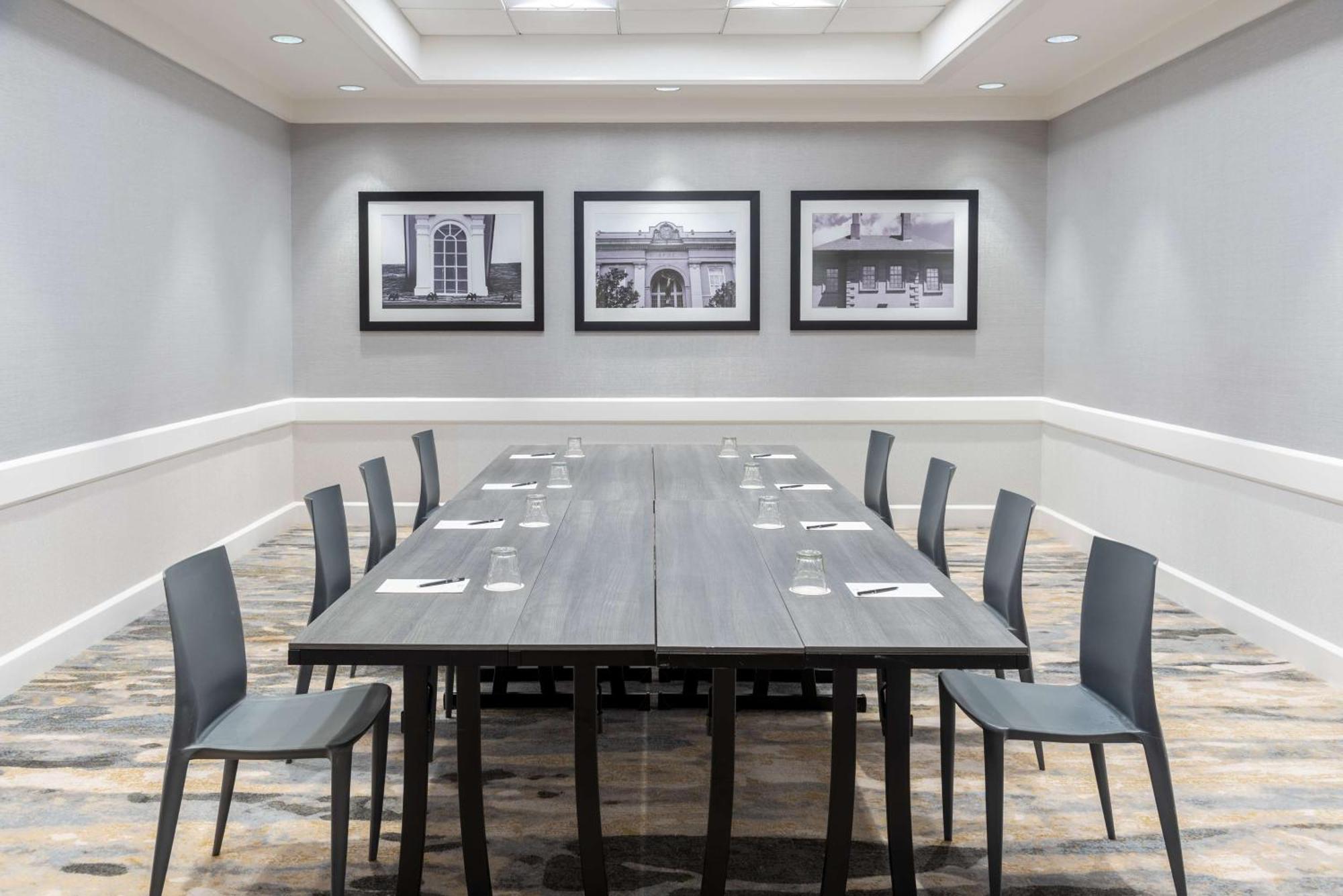 Hilton Alexandria Mark Center Eksteriør billede